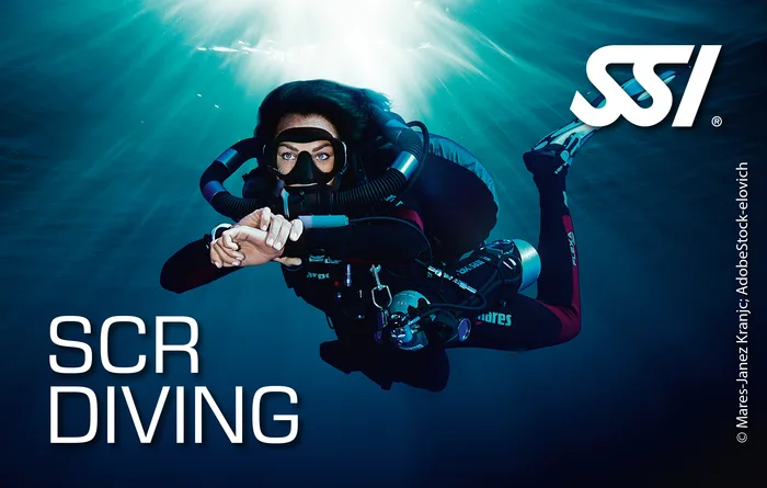 Mares Horizon SCR diver exploring underwater